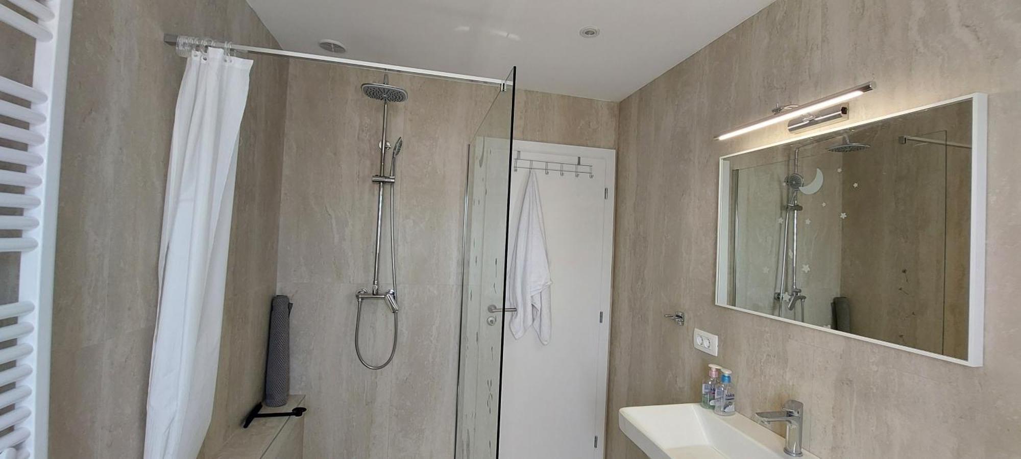 Apartman Figaro Pogled Od Milijun Dolara, 2 Tusa, 2 Wc Kastela Exterior photo